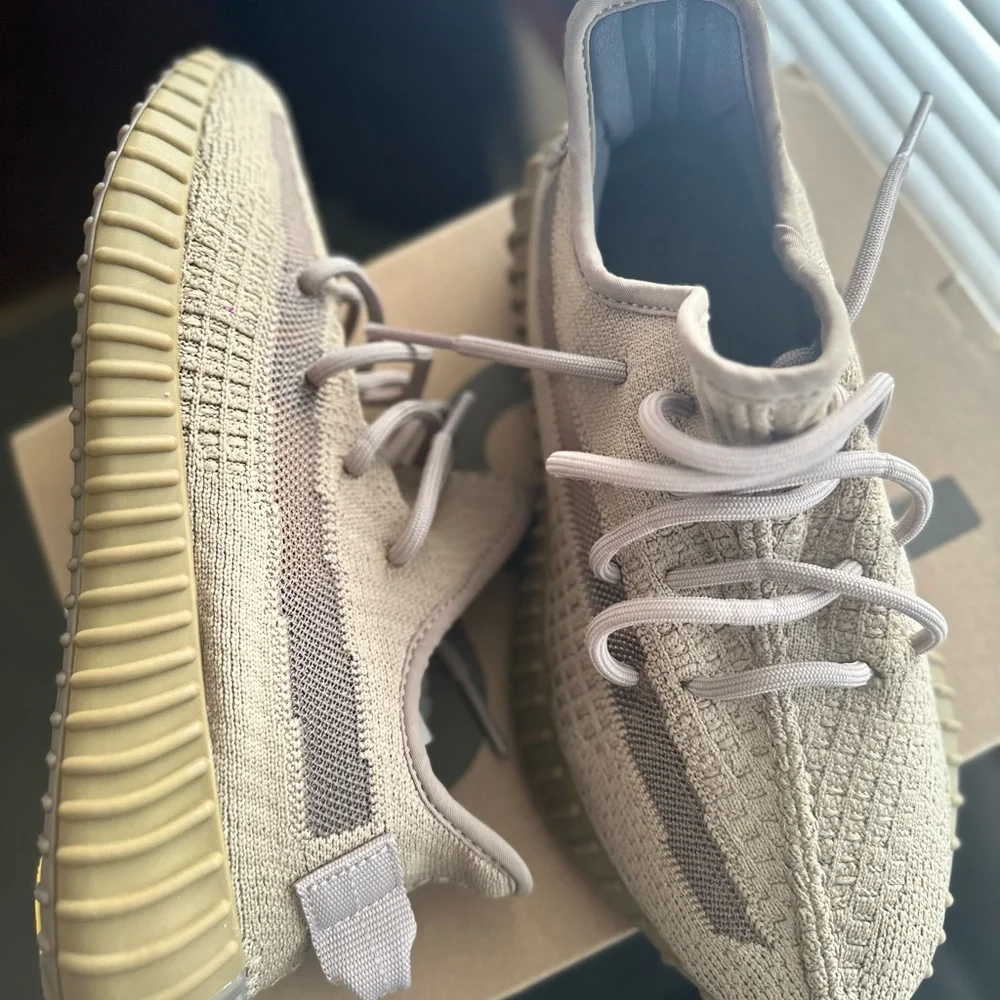 Adidas Yeezy Boost 350 V2 'Earth' - Picture 7 of 12